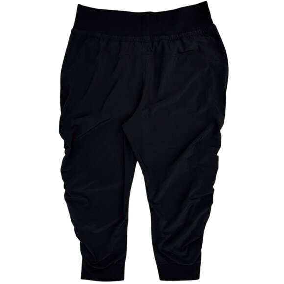 Athleta Attitude Featherweight Stretch High Rise Crop Pant in Black Size 12 - Picture 4 of 16